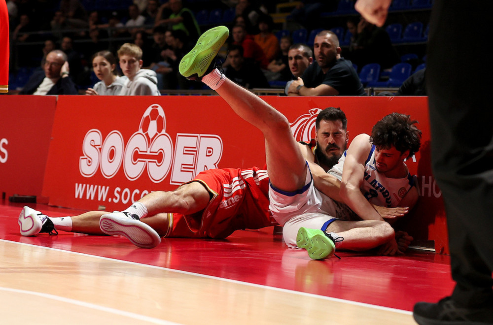 Sevale Kalinićeve pesnice i Zlatiborove trojke – igraće se majstorica; Obradović: "Ljudska bruka" VIDEO  -  Srpska košarka  -  Košarka -  B92.sport - B92.net