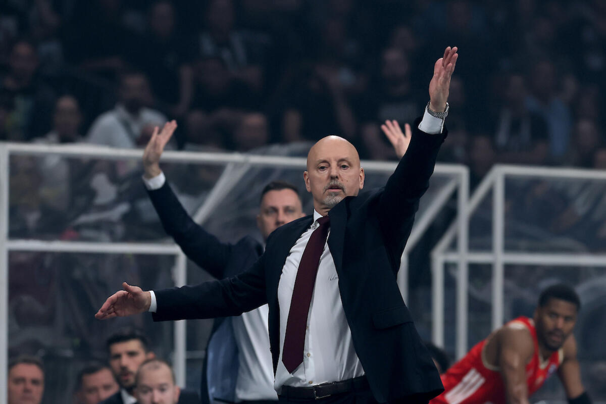 Bomba: Obradović nadomak novog posla