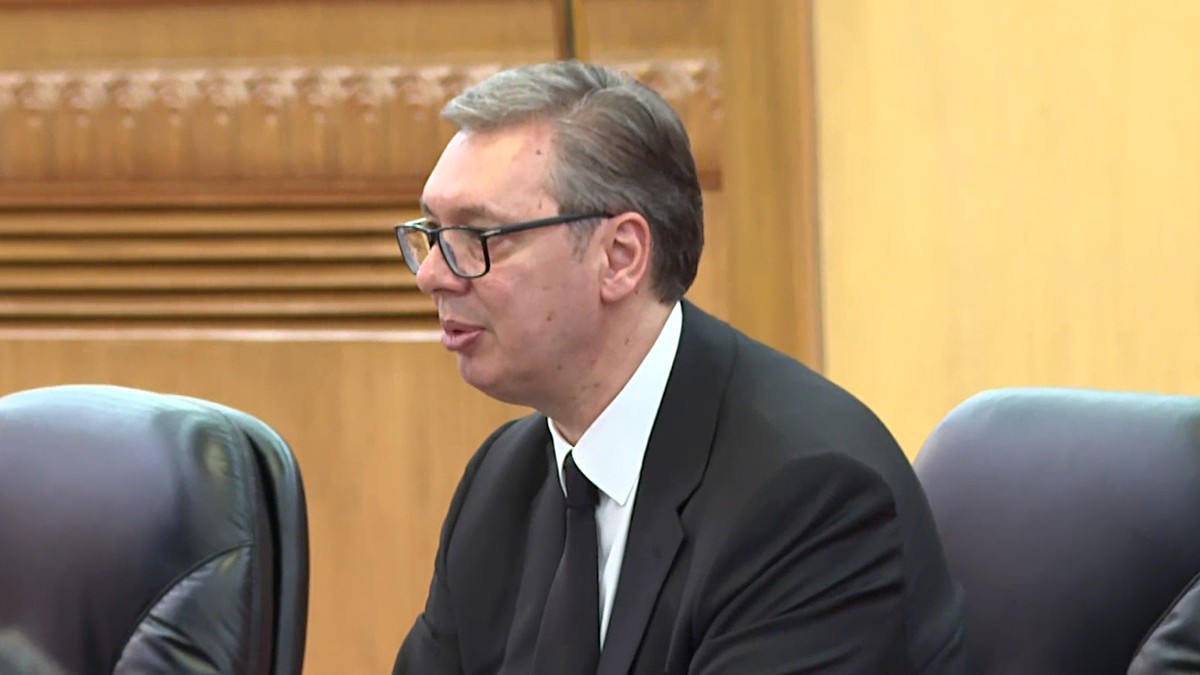 Vučić o dešavanjima kod Palate Albanija: Nije reč o zaštiti ptica, smeta im bilbord