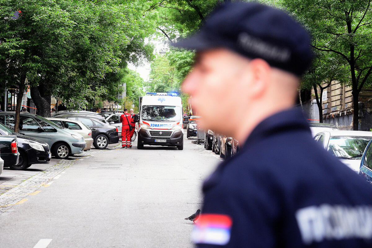 Tinejdžer (17) u Bečeju ubio oca da bi spasao majku od batina?