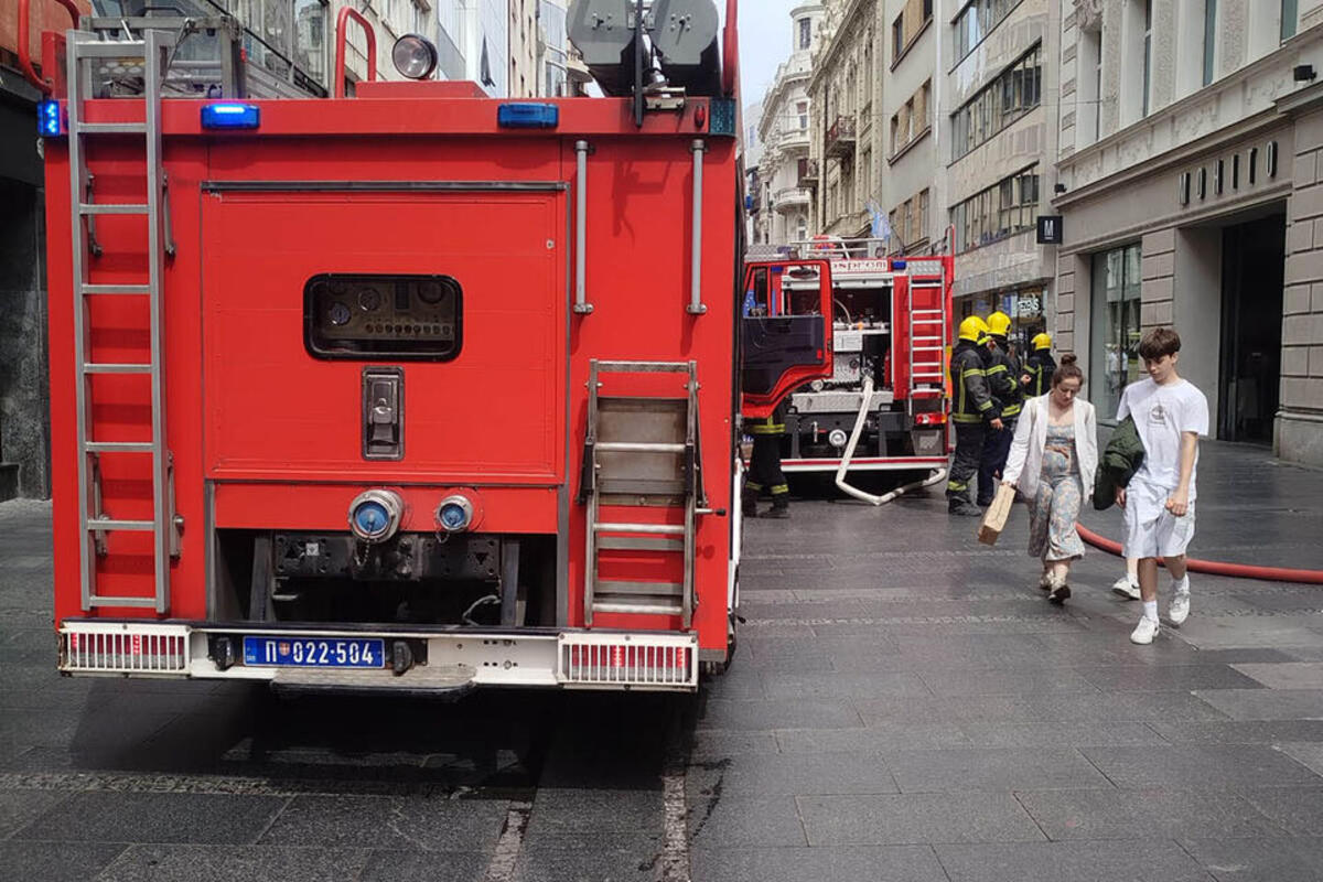 Požar u hotelu u Knez Mihailovoj