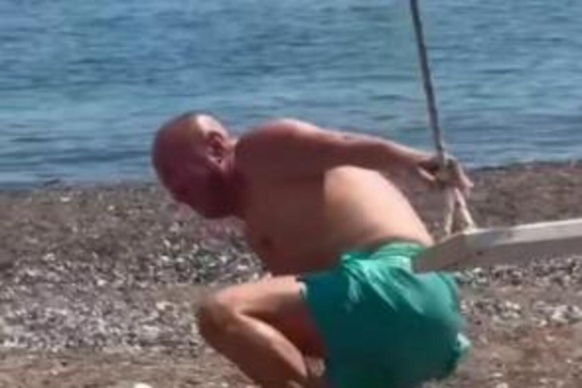 Đani pao sa ljuljaške