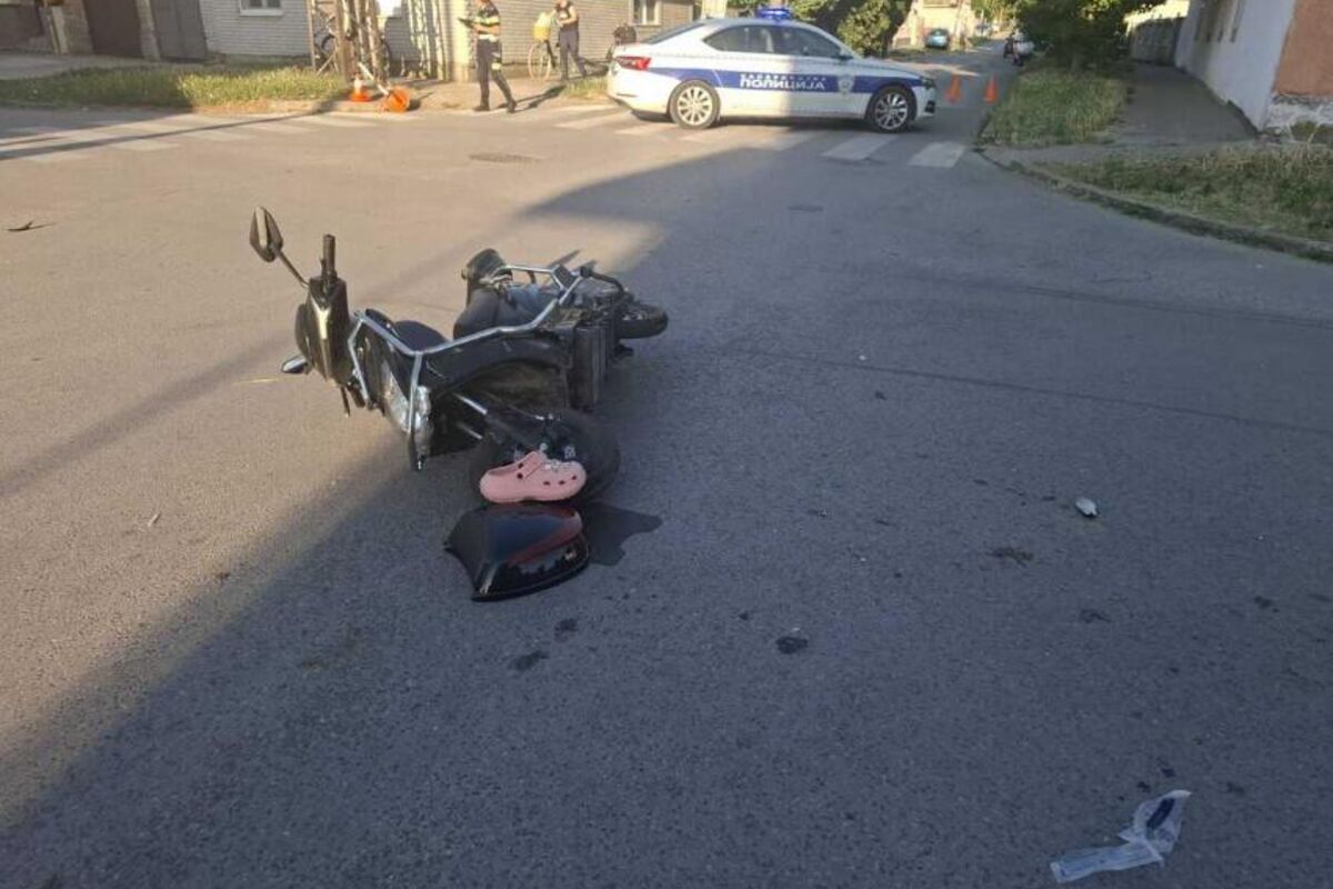 Sudar električnog skutera i kombija, povređene 3 devojčice u Apatinu