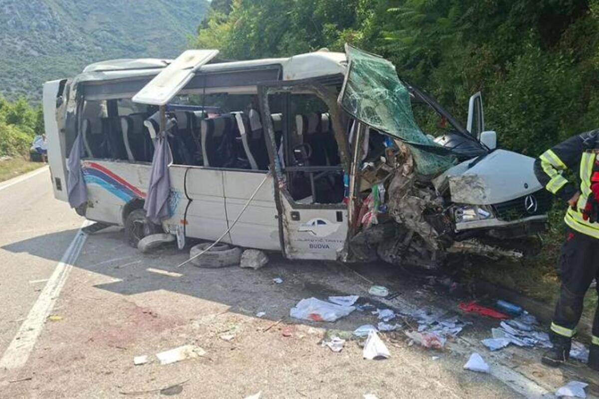 Kombi u kom je poginula devojka iz Srbije u Crnoj Gori