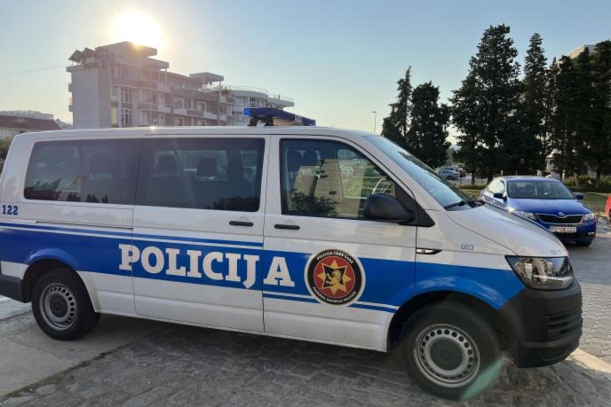 Srbi opljačkali radnju u Budvi