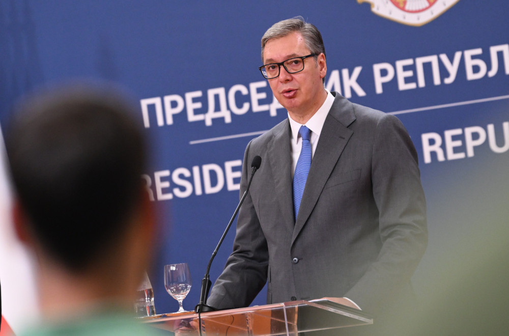 Vučić o napadima na njegovu porodicu: "Želim Srbiju u kojoj porodica neće biti meta. Želim ujedinjenu Srbiju"