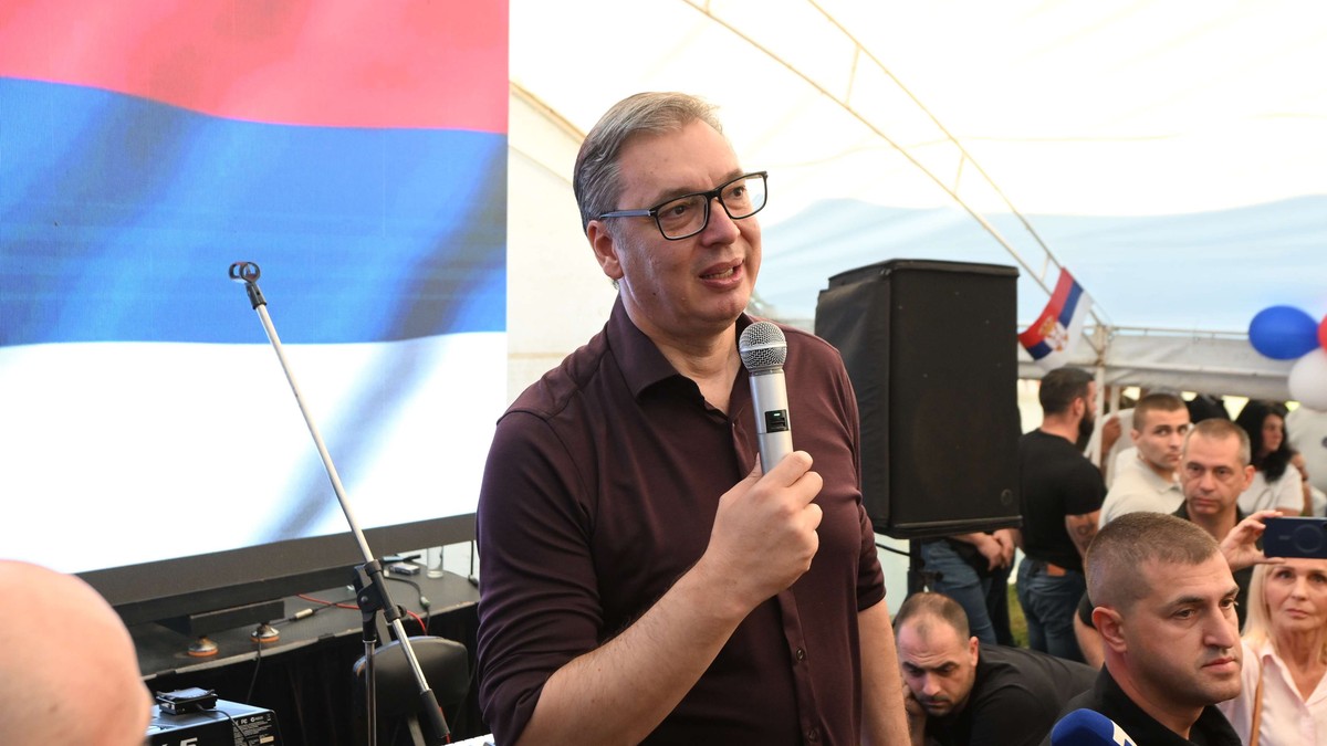 Vučić sa građanima kod Užica: Odlučujući izbori za 2 do 4 meseca