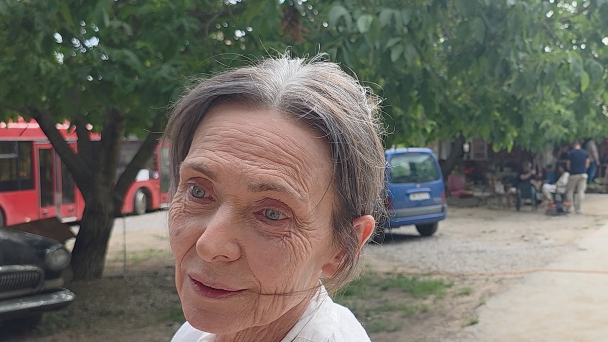 Vesnu Trivalić i Emira Kusturicu našli smo u vojvođanskoj kući: Ovde nemam nikog