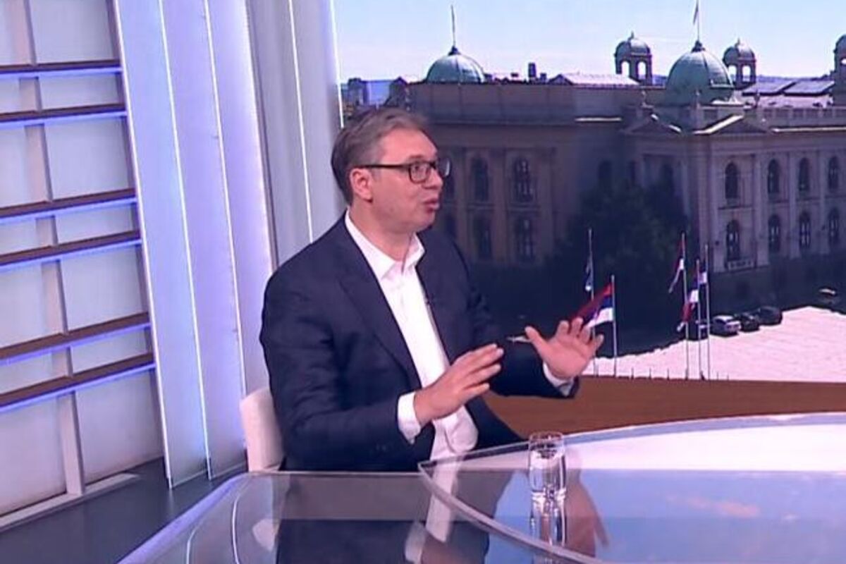 Aleksandar Vučić najavio velika povećanja plata i penzija