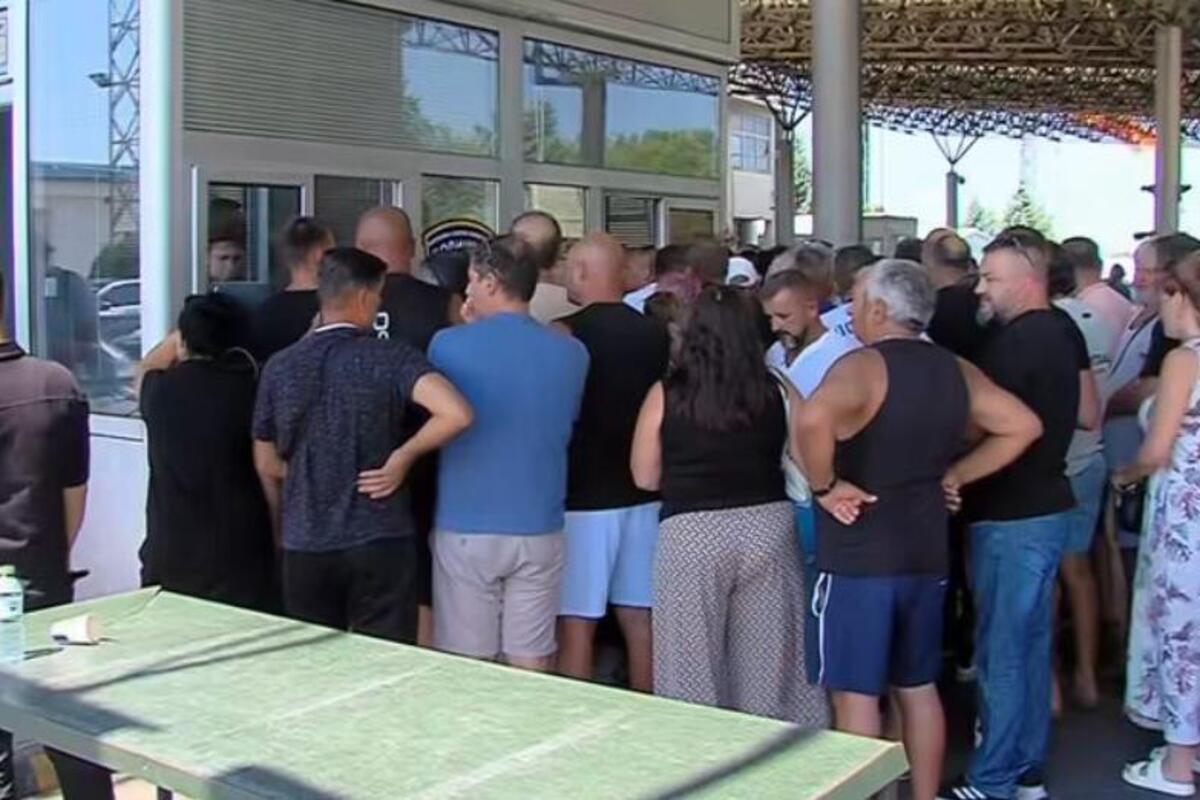 Gužve na granici sa Makedonijom zbog novog sistema