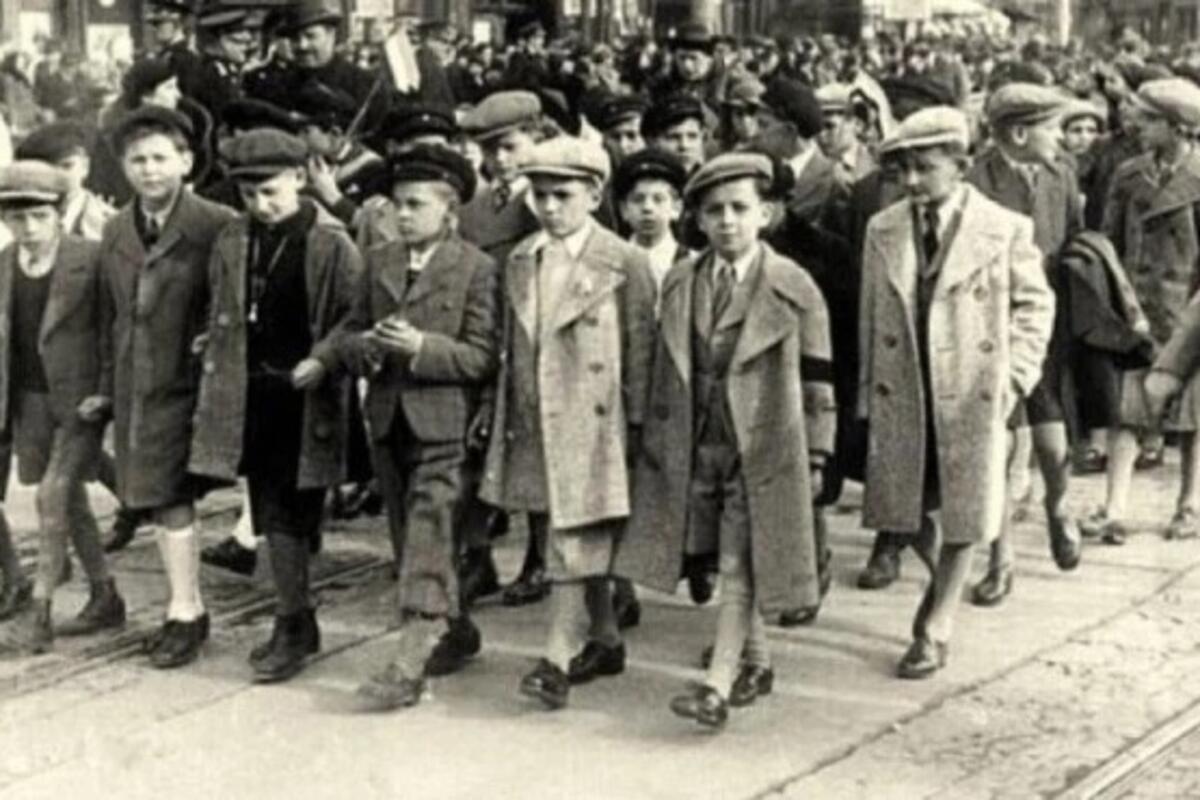 Fotografija Bore Todorovića kao dečaka na Slaviji