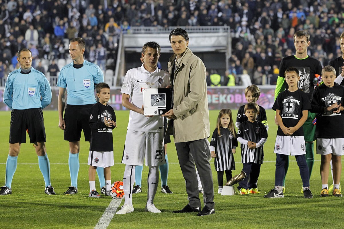 Partizan prodao Ugrešića PAOK-u i ugovorio prijateljsku utakmicu bratskih klubova!