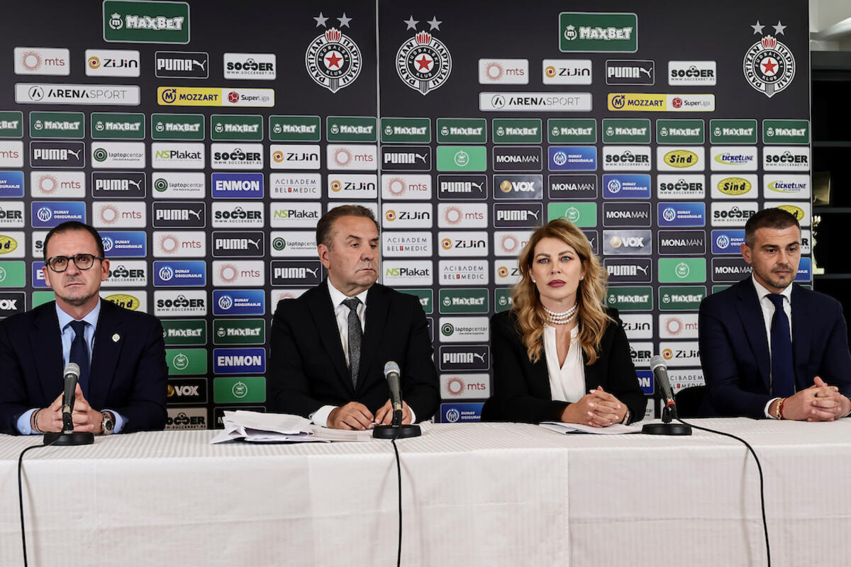Završena Espreso anketa! Ko treba da vodi FK Partizan? Pobeda jedne opcije za 0.62 odsto glasova!