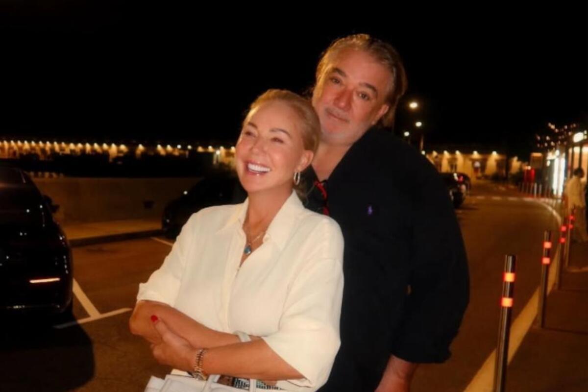 Lepa Brena upala komšijama sa nožem