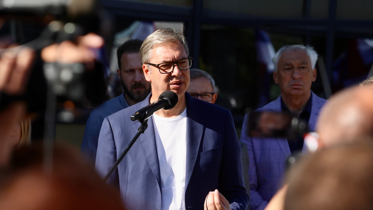 Vučić na Samitu u Parizu: Srbija može da ima svoje satelite! Koristićemo ih za poljoprivredu, klimu i odbranu