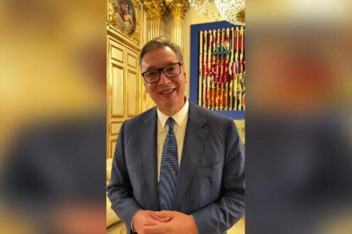 Oglasio se Vučić iz Jelisejske palate