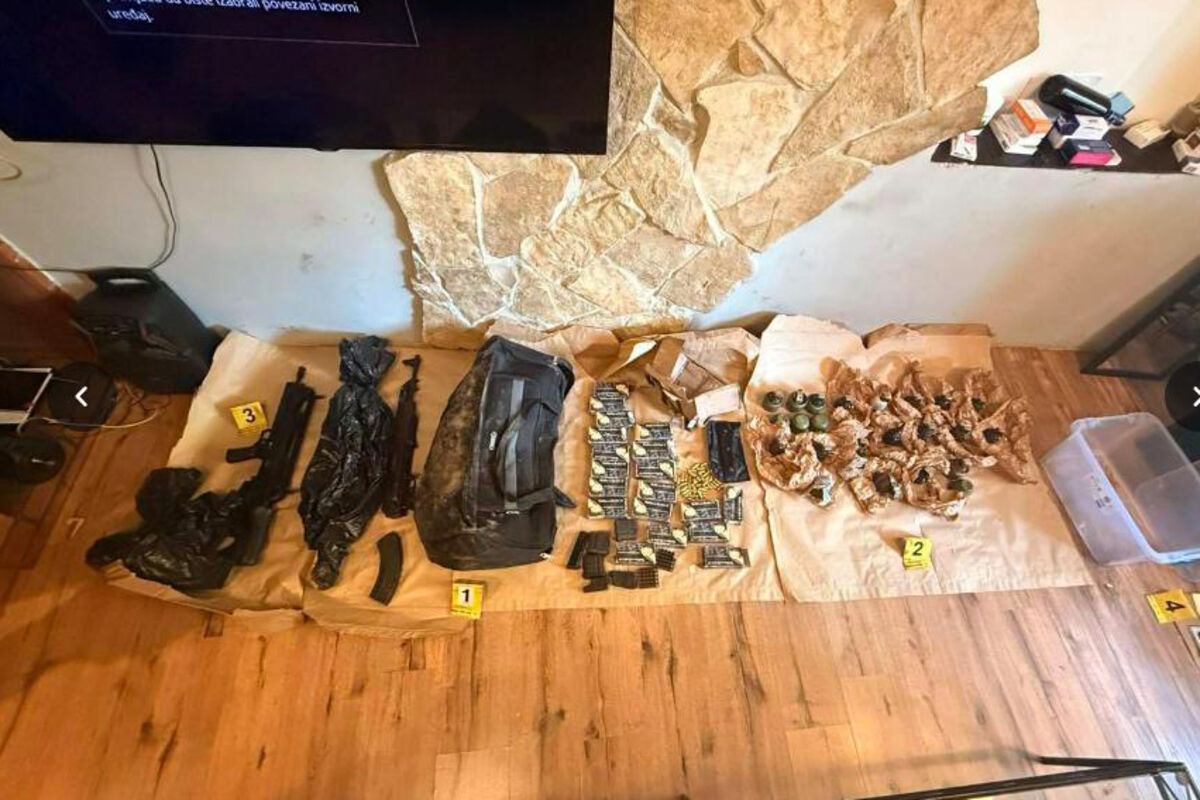 U bunkeru držao veću količinu bombi, oružja i municije