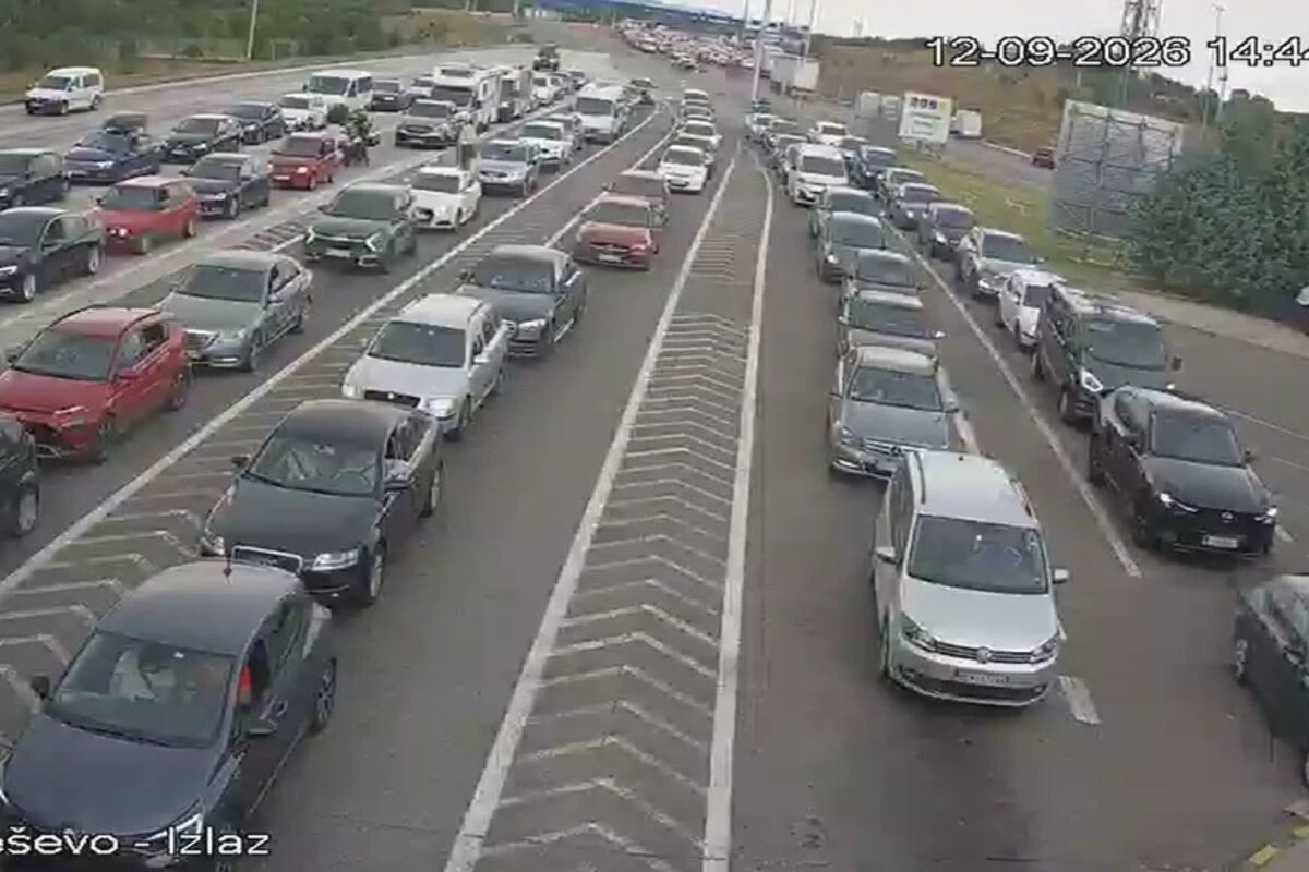 Velike gužve na granicama usred septembra