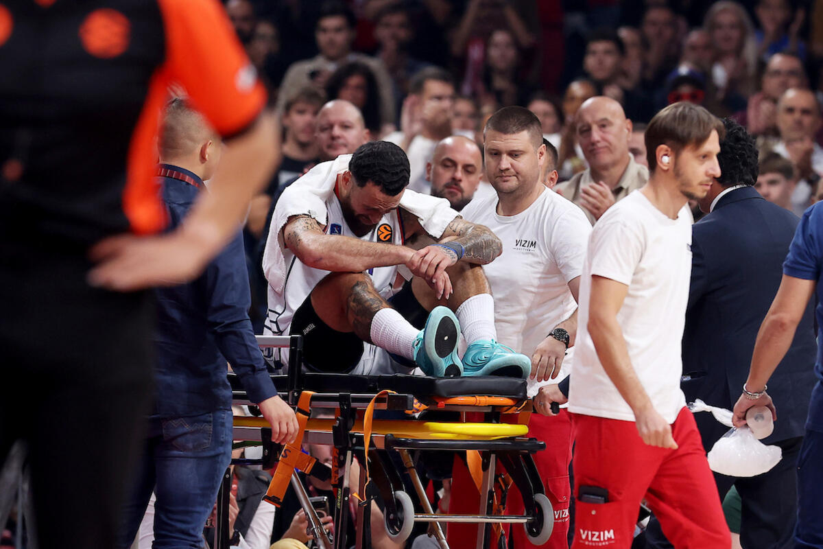 Majk Džejms morao na operaciju, očekuje ga duga pauza