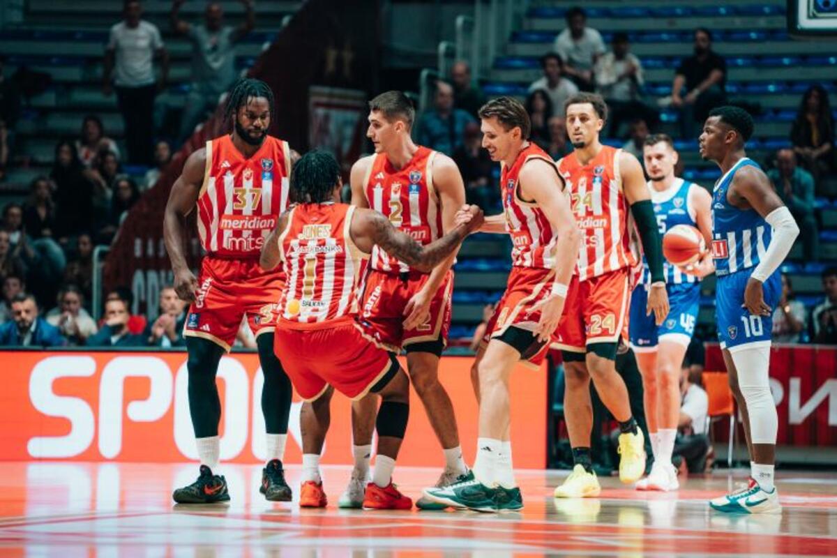 Nvora pogađao sa svih strana, Zvezda srušila Budućnost